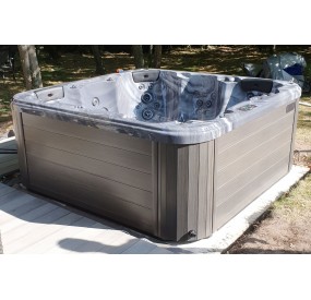 BO 575 Spa 5 places 2 allongées Aquatech-spa