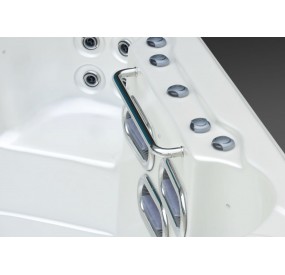 S520 Spa de nage en 5,20m vue cote nage lateral