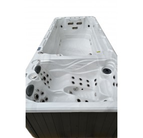 SPA DE NAGE S572 vue cote massage