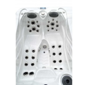 SPA DE NAGE S572  vue dessus du massages 3 places