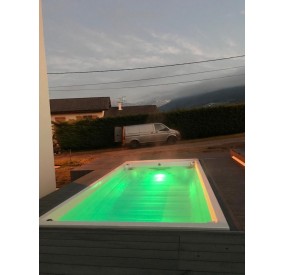 SPA DE NATATION 550 X 245 X 162 - GREEN LED