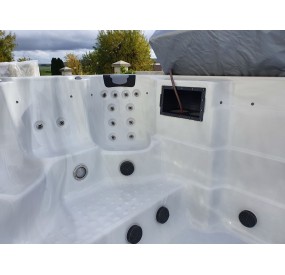 SPA DE NAGE S450 X 220 X 135 Clientele