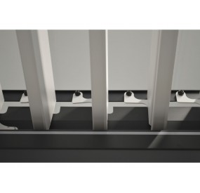 PERGOLA MOTORISE EN BLANC RAL 9010 Lames blanches