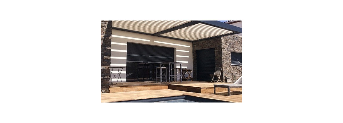 Pergola en aluminium autoportée, pergola adossée au mur, pergola autoportante en alu - Aquatech Spa